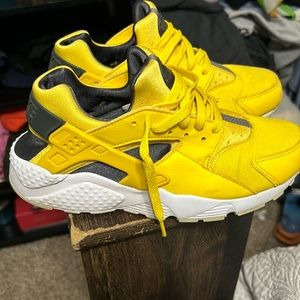 Nike Huraches